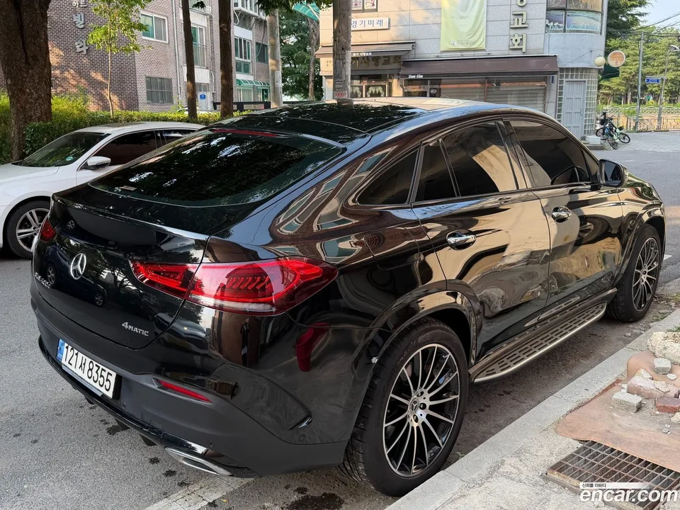 Mercedes-Benz GLE-Class GLE400d 4MATIC 2022 — thumbnail 3