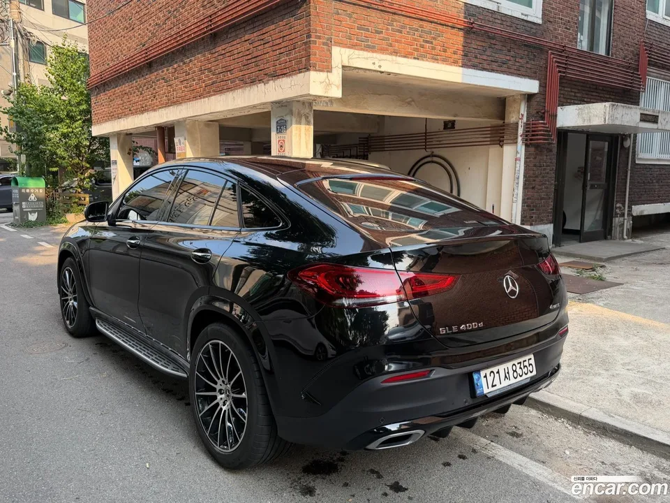 Mercedes-Benz GLE-Class GLE400d 4MATIC 2022 — thumbnail 4