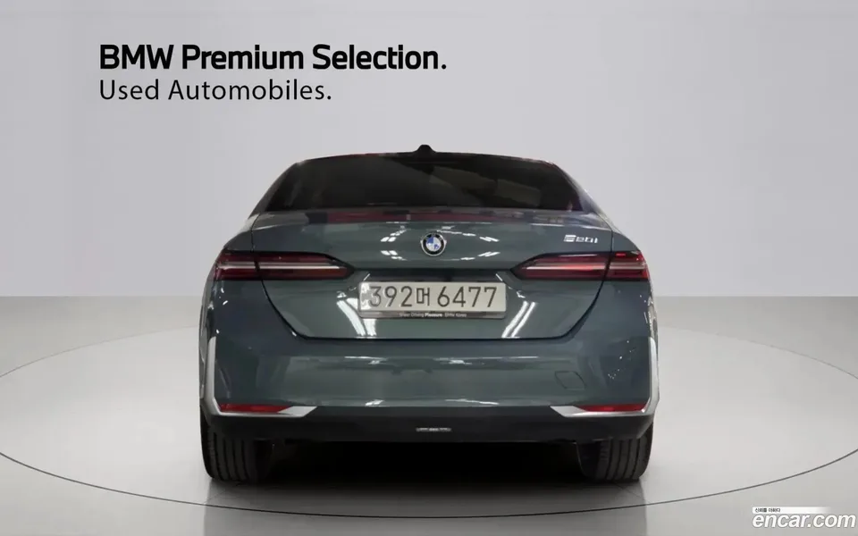 BMW 5 Series 520i 2025 — thumbnail 4