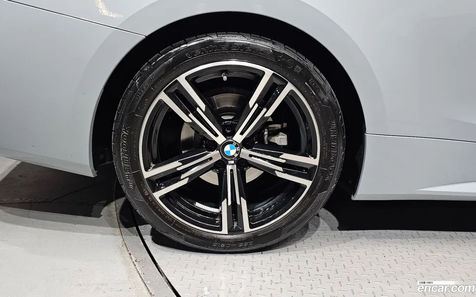 BMW 4 Series 420i M 2022 — thumbnail 5