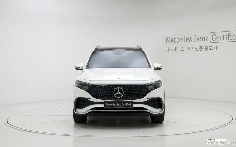Mercedes-Benz EQB EQB300 4MATIC AMG 2025 — thumbnail 3