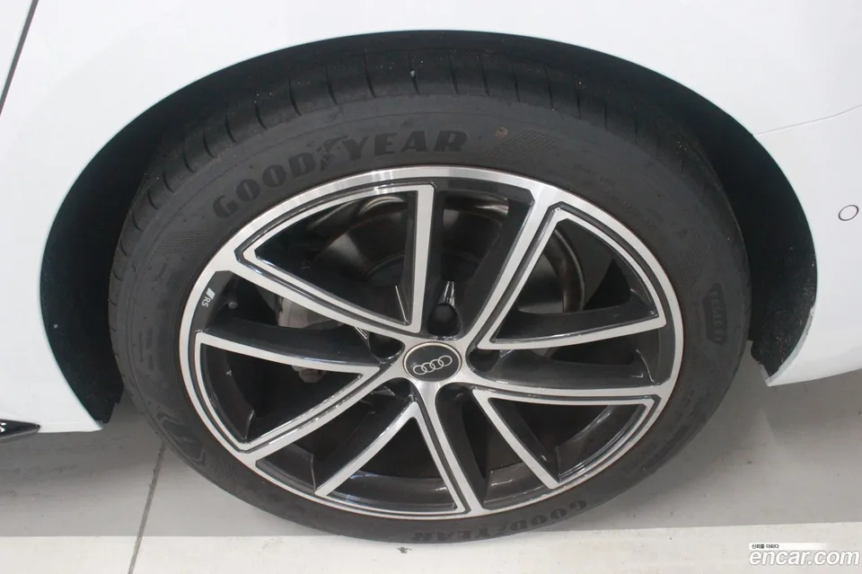 Audi A5 40 TFSI S Line 2025 — миниатюра 2