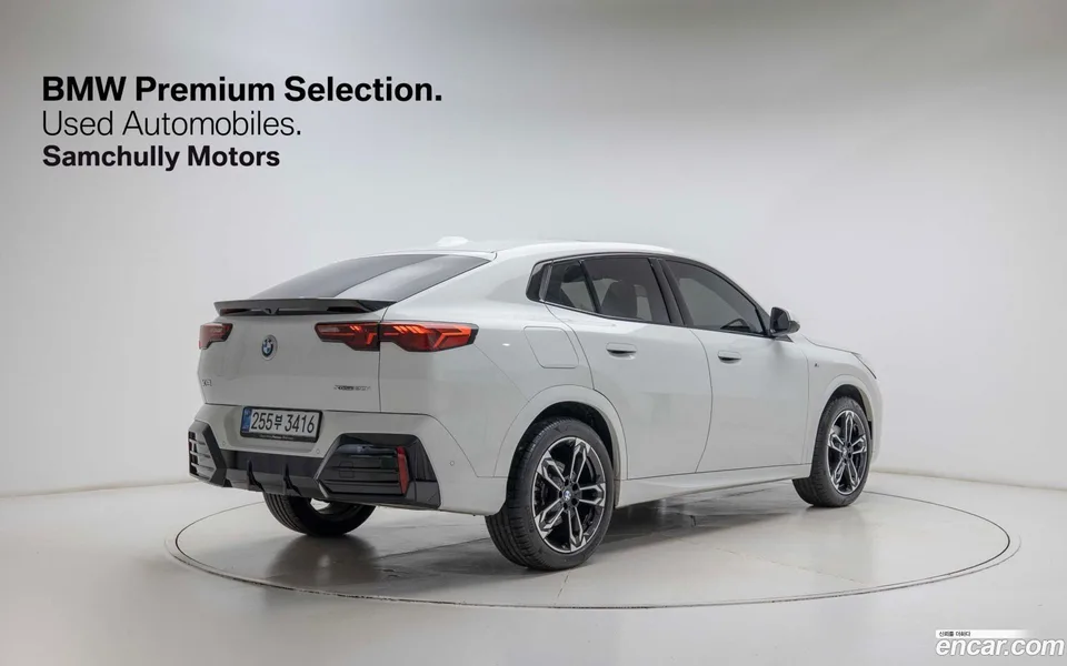 BMW X2 xDrive 20i M 2025 — thumbnail 4