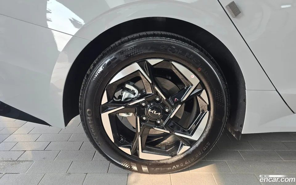Kia K5 2.0 LPi() 2026 — thumbnail 5