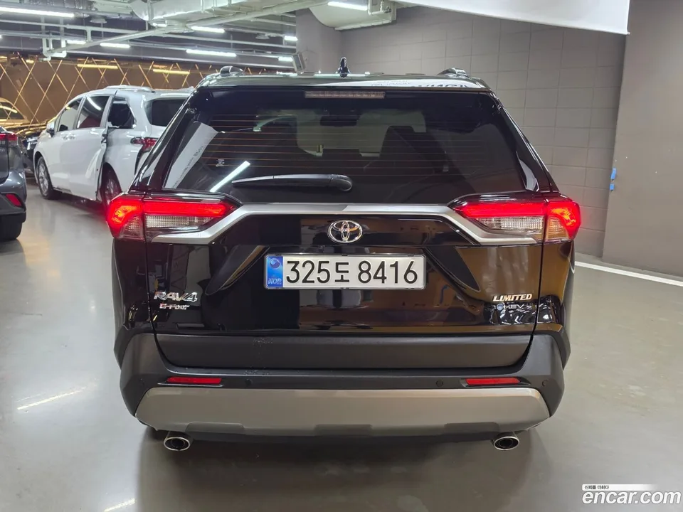 Toyota RAV4 2.5 4WD LTD 2025 — thumbnail 4