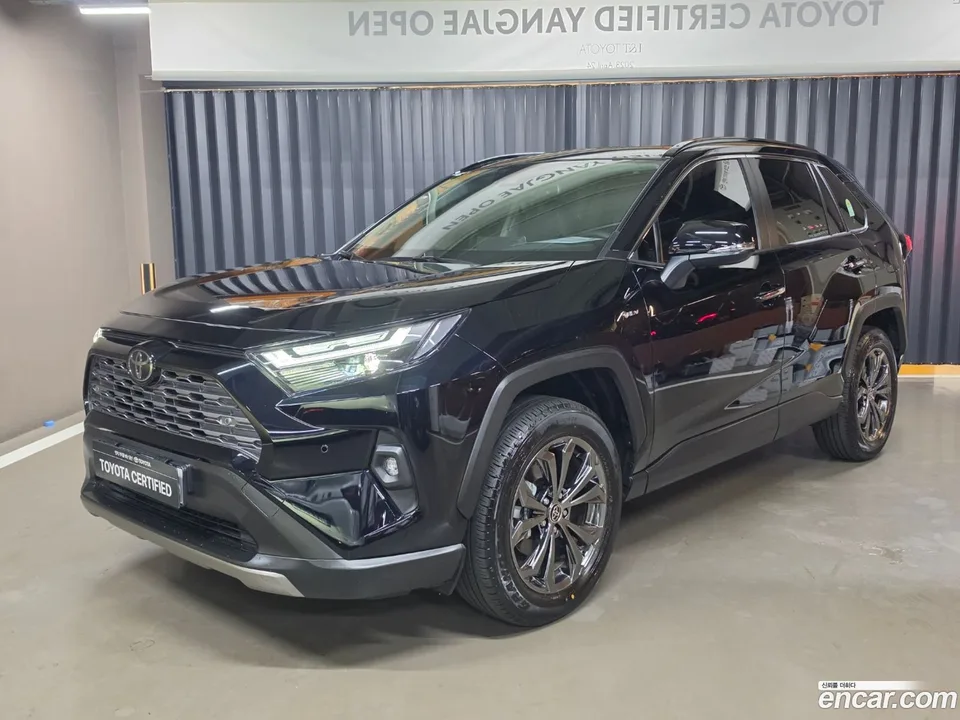 Toyota RAV4 2.5 4WD LTD 2025 — photo 1, buy with delivery to Moscow