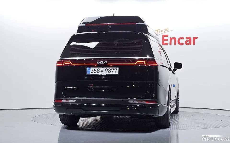 Kia Carnival 9 () 2022 — thumbnail 4