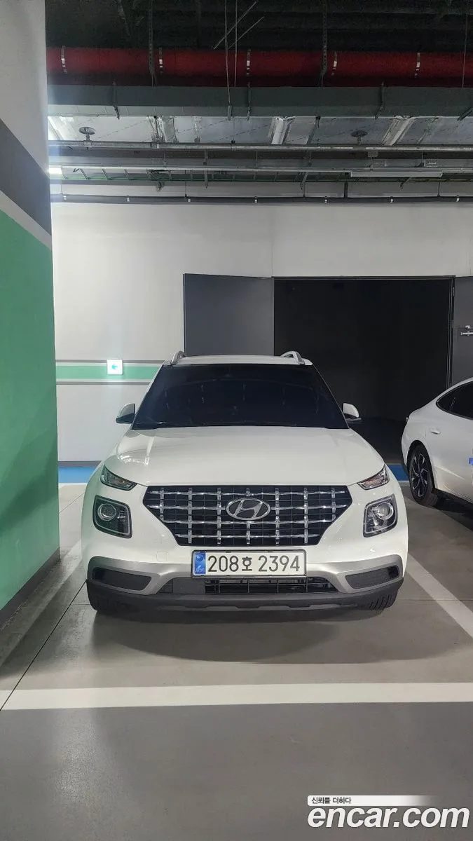 Hyundai Venue 1.6 2026 — photo 1, buy with delivery to Moscow