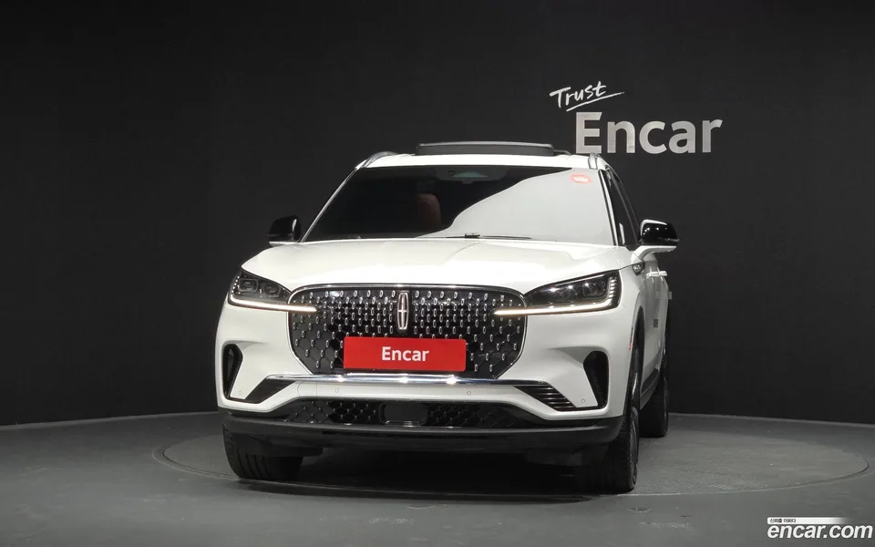 Lincoln Aviator 3.0 AWD 2025 — thumbnail 3
