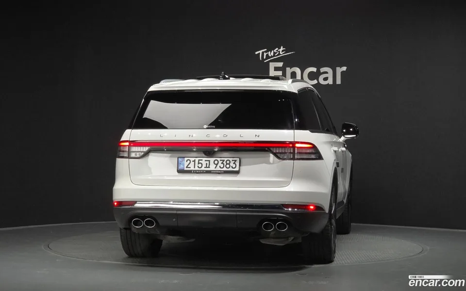 Lincoln Aviator 3.0 AWD 2025 — thumbnail 4