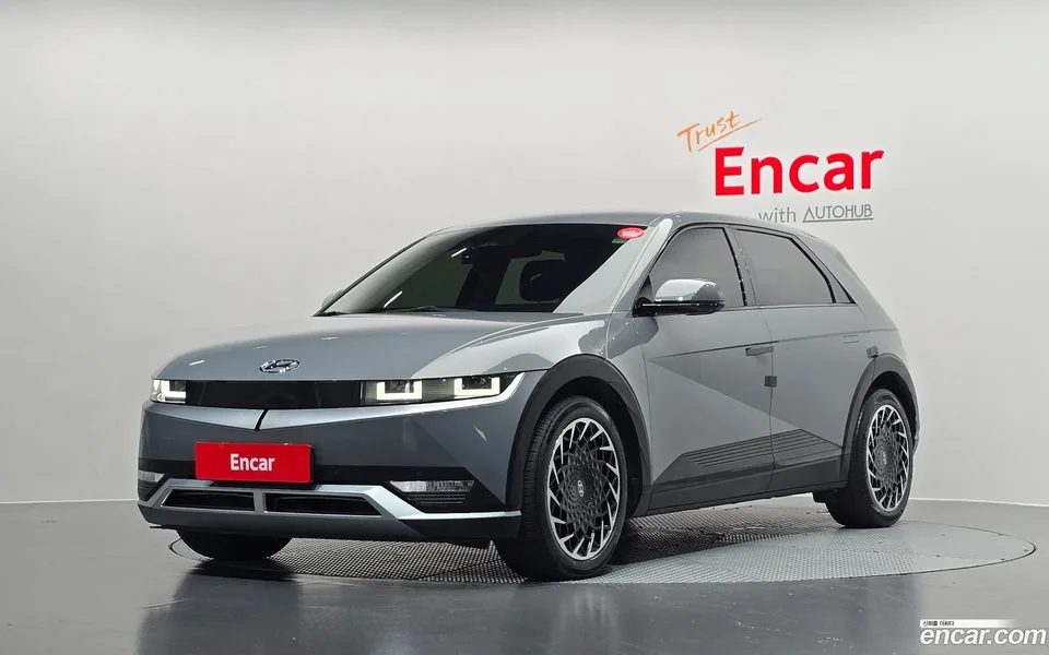 Hyundai Ioniq 5 AWD 2022 — photo 1, buy with delivery to Moscow