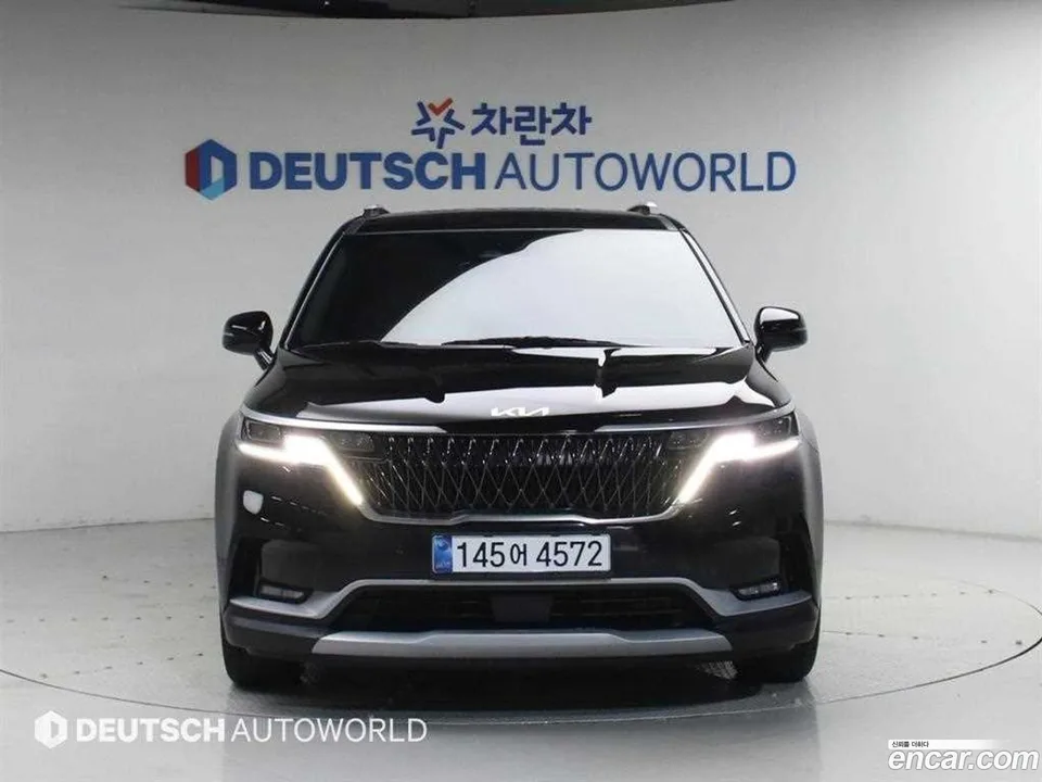 Kia Carnival 9 2023 — thumbnail 3