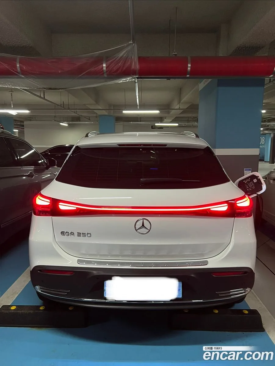 Mercedes-Benz EQA EQA250 2024 — thumbnail 2