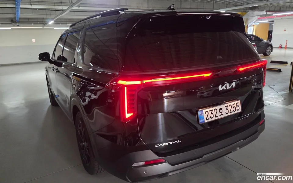 Kia Carnival HEV 9 2025 — thumbnail 5