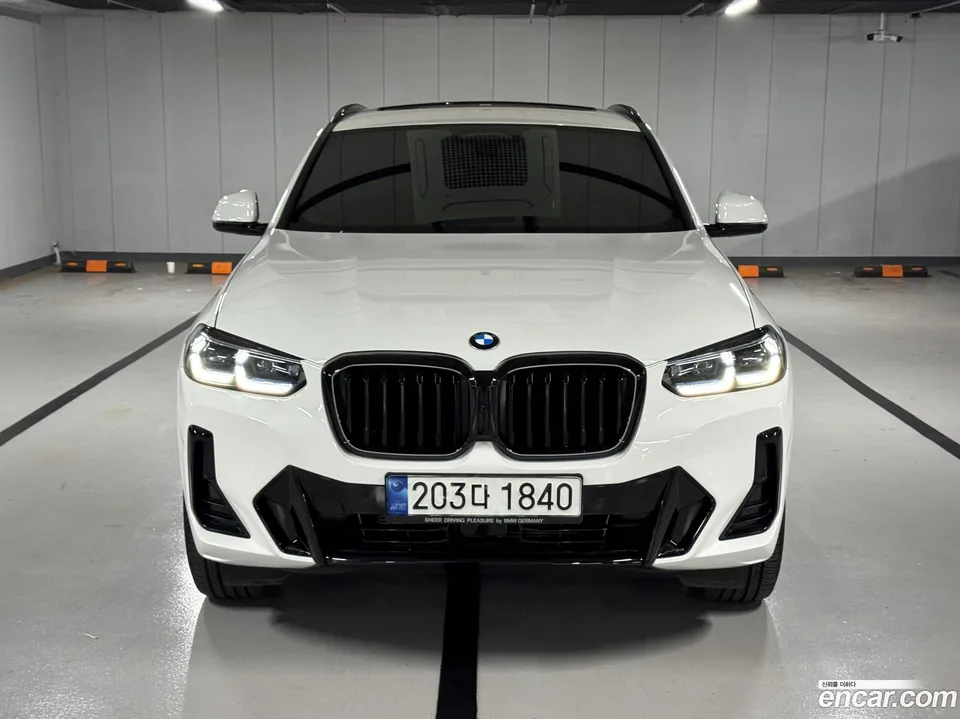 BMW X4 xDrive20i M 2022 — thumbnail 3