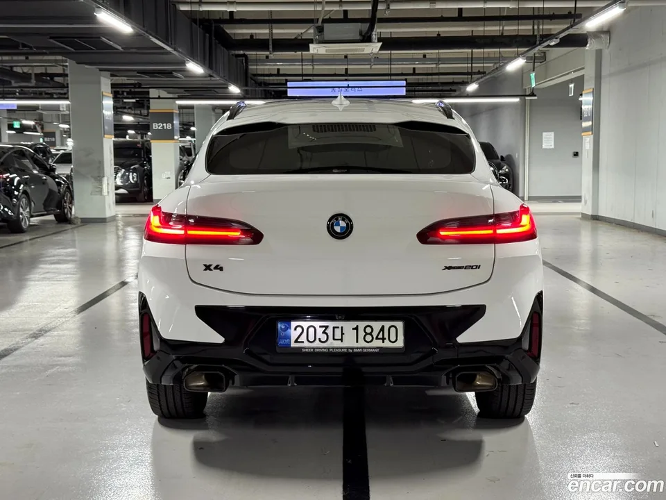 BMW X4 xDrive20i M 2022 — thumbnail 4