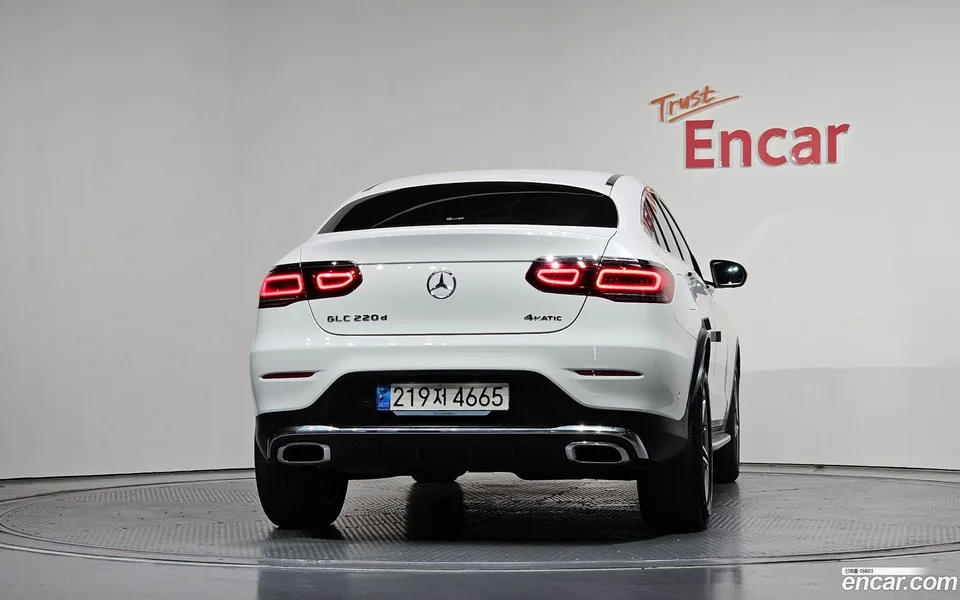 Mercedes-Benz GLC-Class GLC220 d 4MATIC 2023 — thumbnail 4
