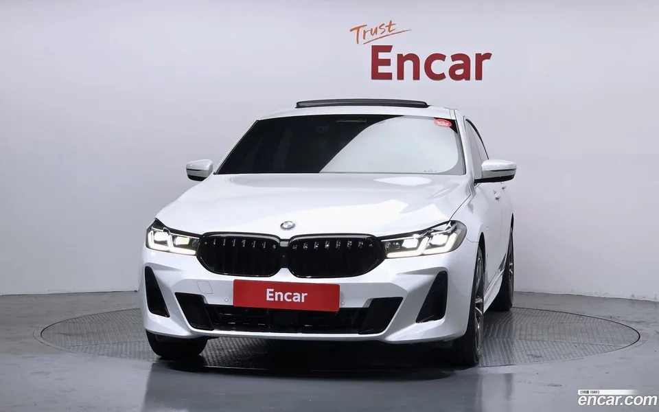 BMW 6 Series GT 620d M 2023 — thumbnail 3