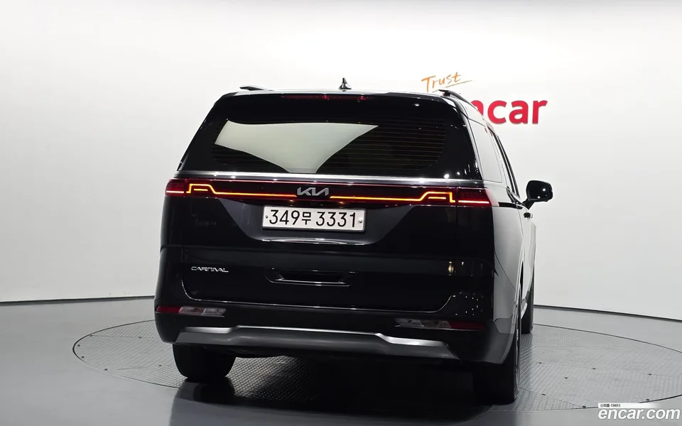Kia Carnival 7 2022 — thumbnail 4