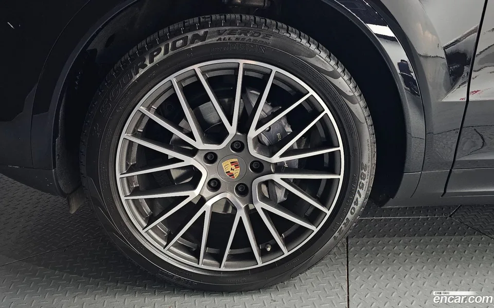 Porsche Cayenne 3.0 2022 — thumbnail 2