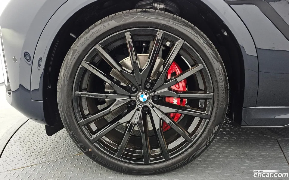 BMW X6 xDrive40d M 2025 — thumbnail 2