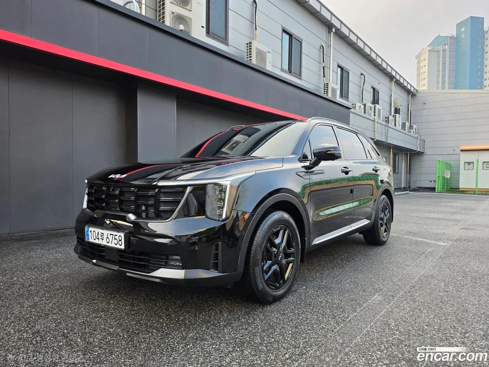 Kia Sorento HEV 1.6 2WD 2023 — фото 1, купить с доставкой в Москву