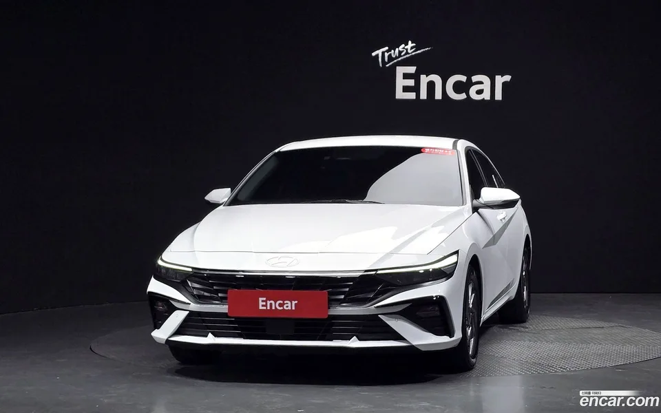 Hyundai Avante CN7 Hybrid 2025 — thumbnail 3