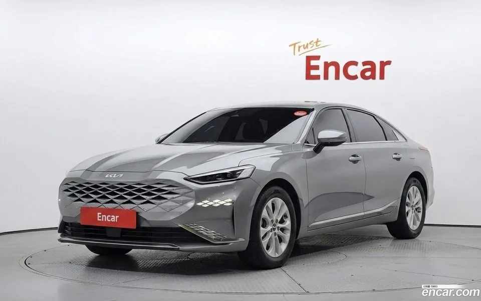 Kia K8 2.5 2WD 2022 — photo 1, buy with delivery to Moscow