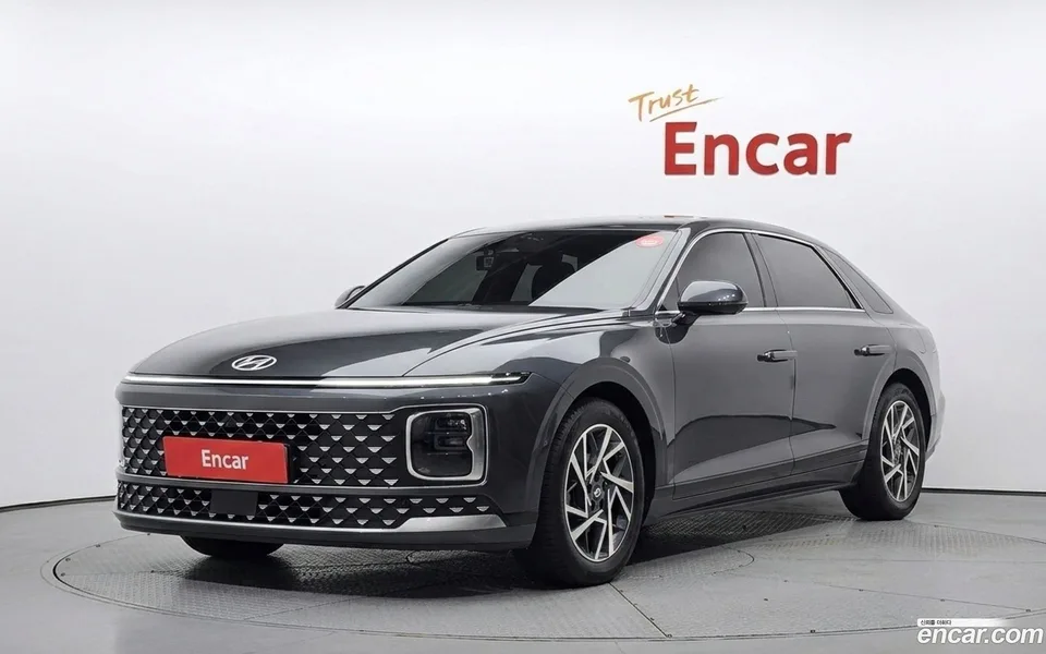 Hyundai Grandeur 2.5 2WD 2023 — photo 1, buy with delivery to Moscow