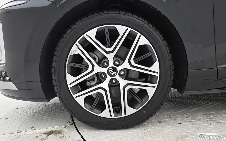 Hyundai Grandeur 2.5 2WD 2023 — thumbnail 5