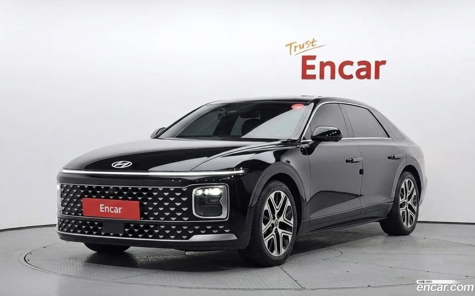 Hyundai Grandeur 2.5 2WD 2023 — photo 1, buy with delivery to Moscow