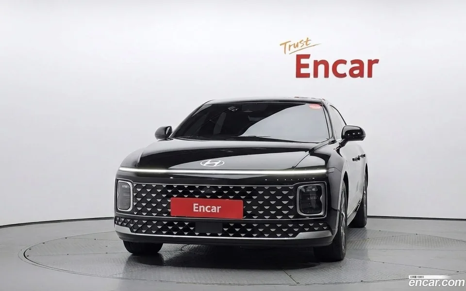Hyundai Grandeur 2.5 2WD 2023 — thumbnail 3