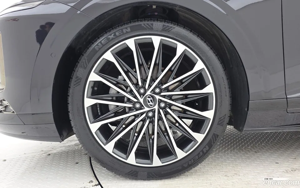 Hyundai Grandeur 2.5 2WD 2023 — thumbnail 2