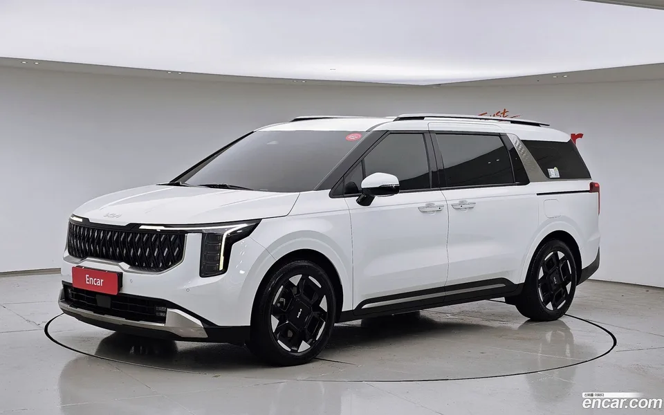 Kia Carnival 9 2024 — photo 1, buy with delivery to Moscow