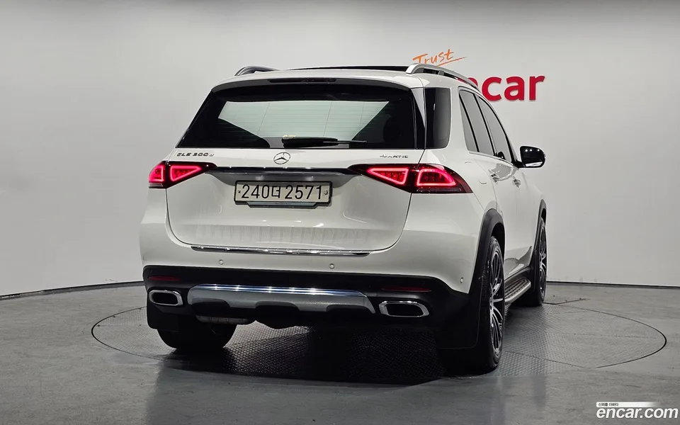 Mercedes-Benz GLE-Class GLE300d 4MATIC 2023 — thumbnail 4