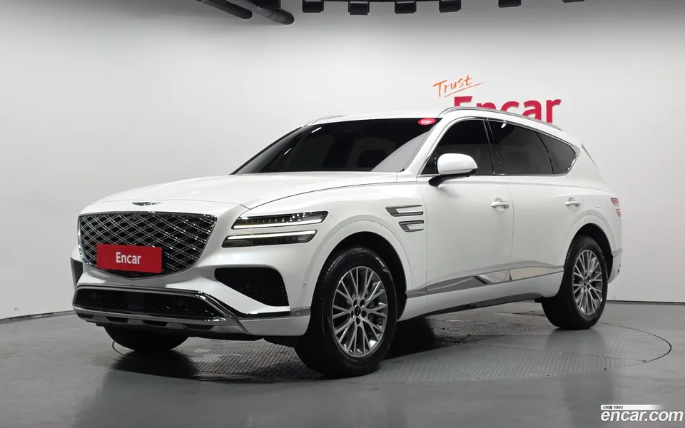 Genesis GV80 2.5T 2WD 2024 — photo 1, buy with delivery to Moscow