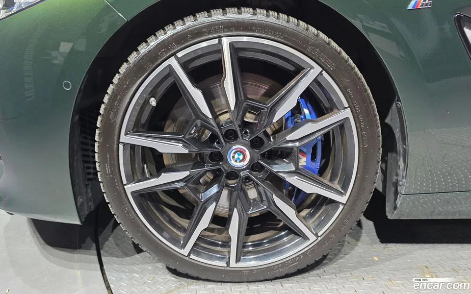 BMW 8 Series M850i xDrive 2022 — миниатюра 2