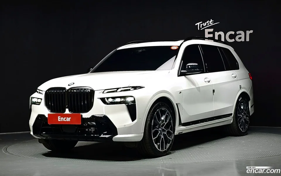 BMW X7 2025