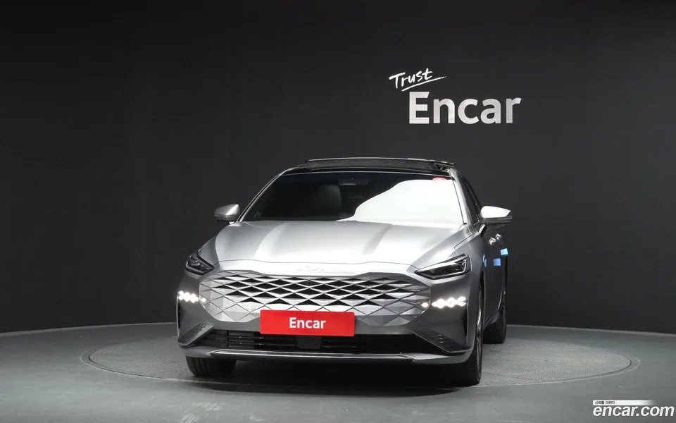 Kia K8 Hybrid 2023 — thumbnail 3