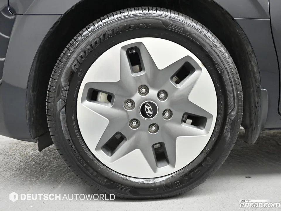 Hyundai Staria 4WD 11 2022 — thumbnail 5