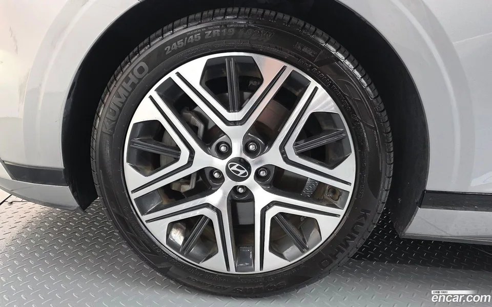 Hyundai Grandeur 3.5 LPG 2WD 2023 — thumbnail 2