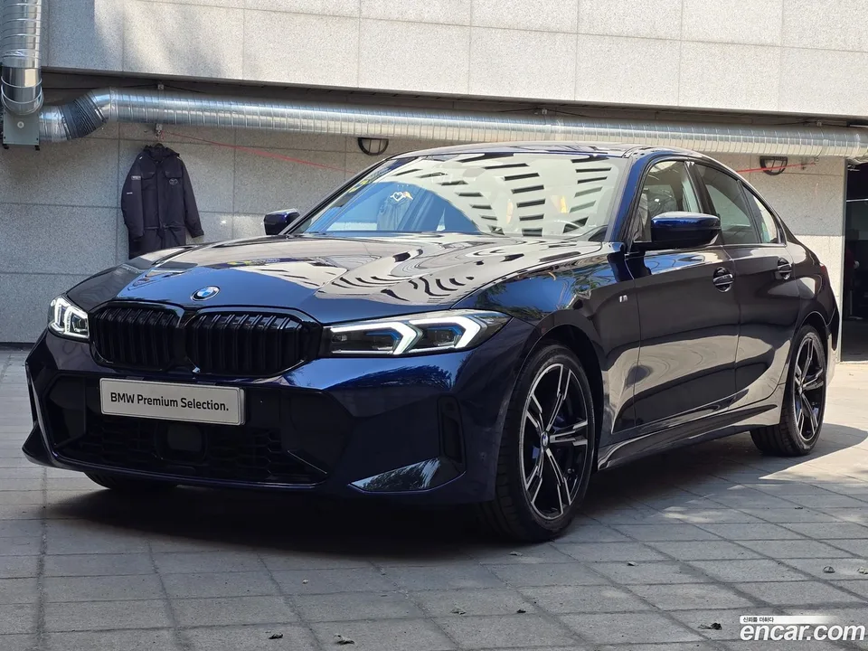 BMW 3 Series 320i M 2025 — photo 1, buy with delivery to Moscow