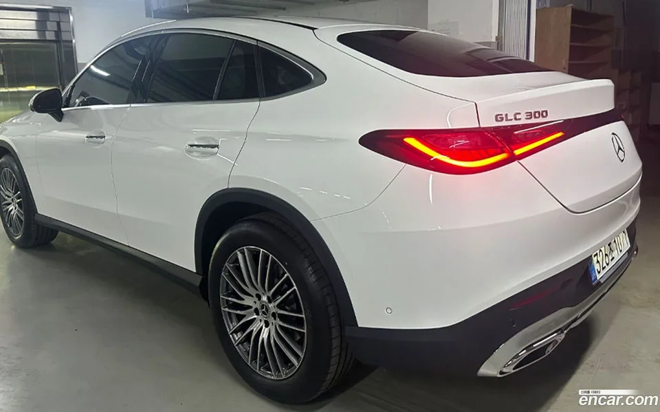 Mercedes-Benz GLC-Class GLC300 4MATIC 2026 — thumbnail 3