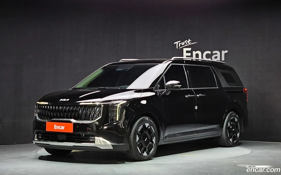 Kia Carnival 9 2024 — photo 1, buy with delivery to Moscow