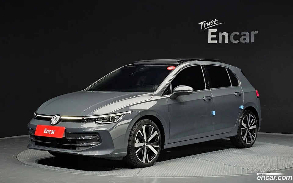Volkswagen Golf 2.0 TDI 2025 — photo 1, buy with delivery to Moscow