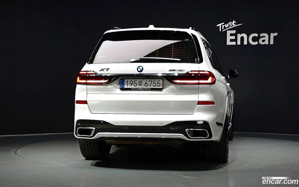 BMW X7 xDrive 40i M 7 2025 — thumbnail 4