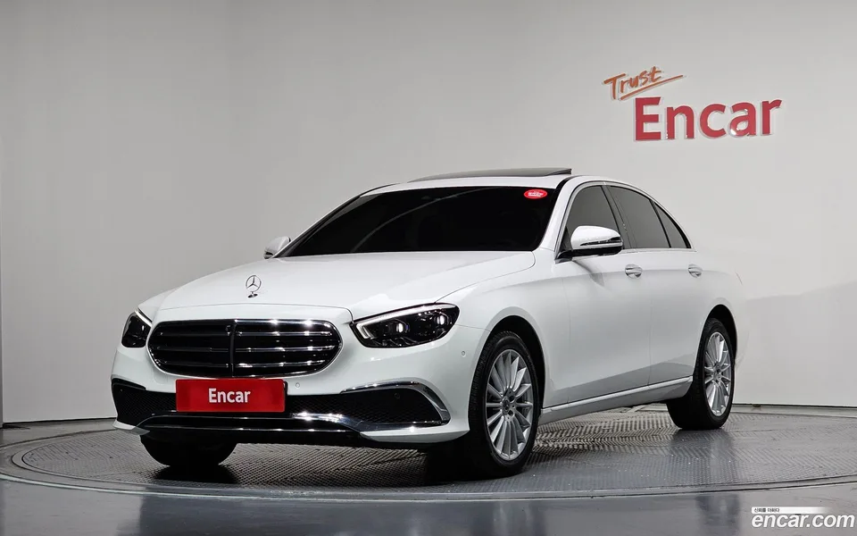 Mercedes-Benz E-Class E220d 4MATIC 2023 — photo 1, buy with delivery to Moscow