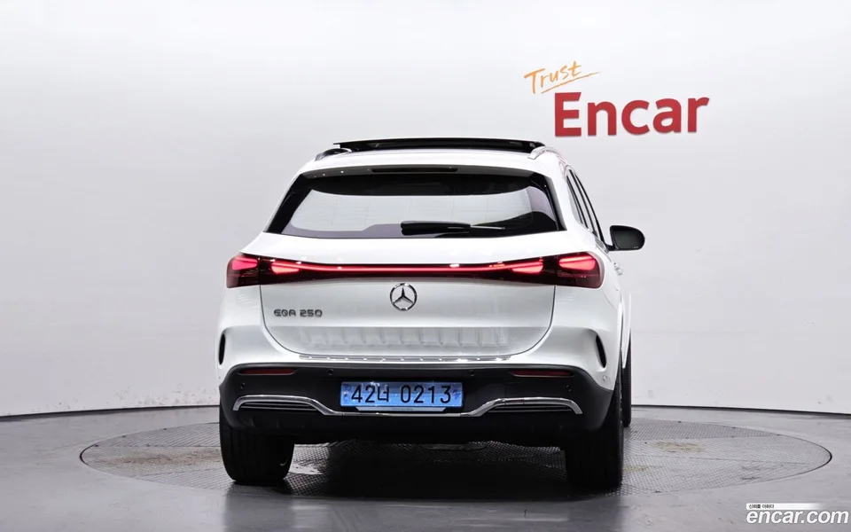 Mercedes-Benz EQA EQA250 AMG 2024 — thumbnail 4