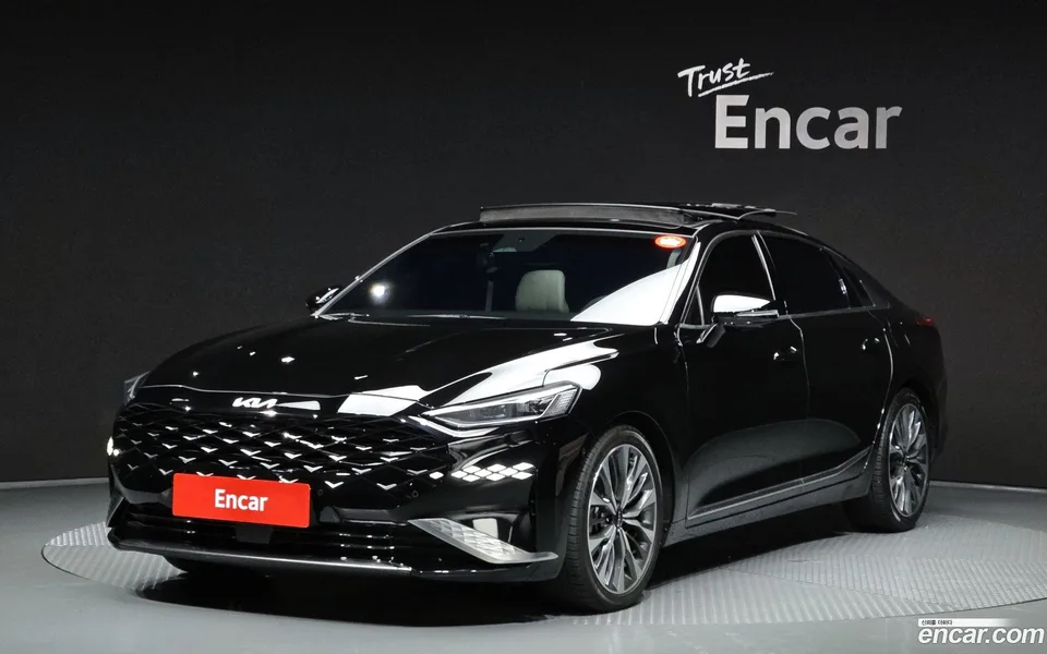 Kia K8 2.5 2WD 2022 — photo 1, buy with delivery to Moscow