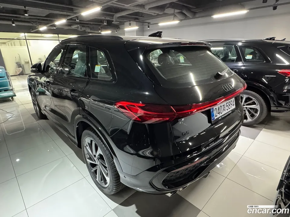 Audi Q5 (80A) 40 TDI S Line 2025 — thumbnail 3